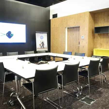 Novotel Brieuc Centre Gare Hotel 4*
